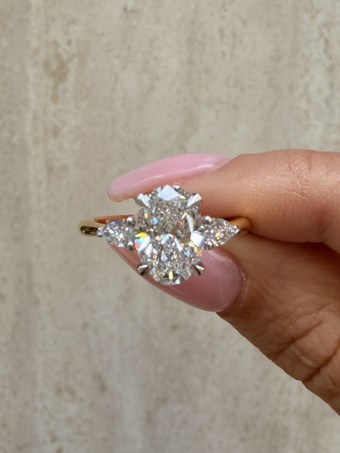 Vivienne oval diamond ring
